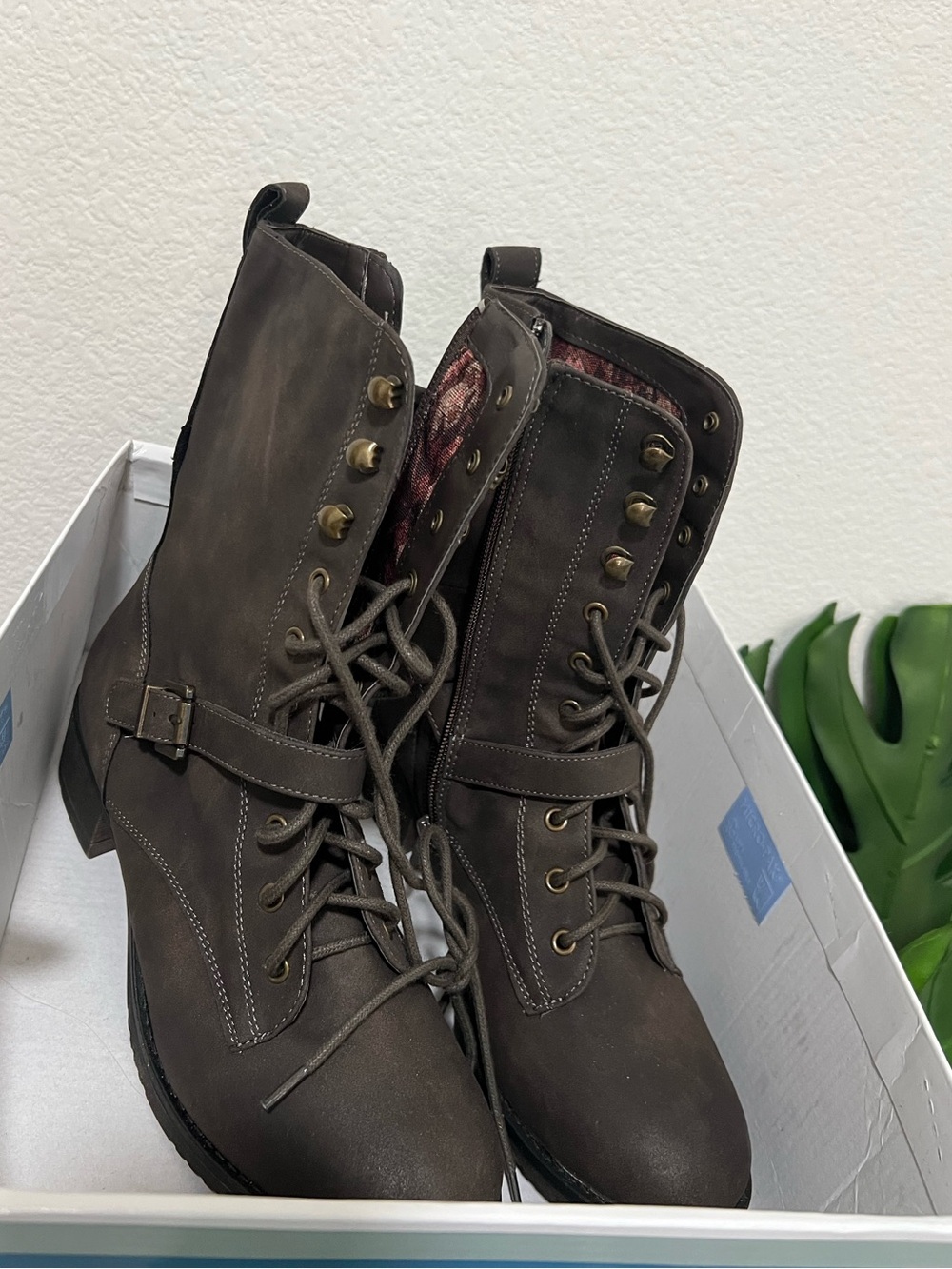AMERICAN RAG Lace Up Boots